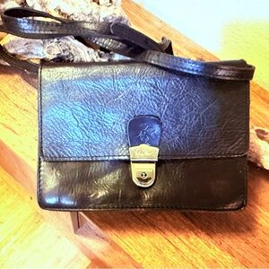 Elegant Black Leather Men's Bag